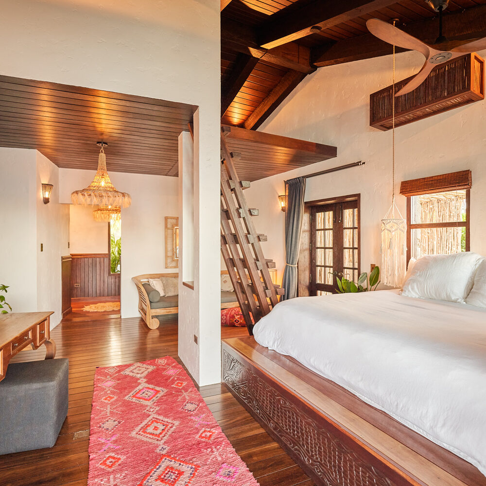 Peace — suite with king bed and sunrise-facing windows